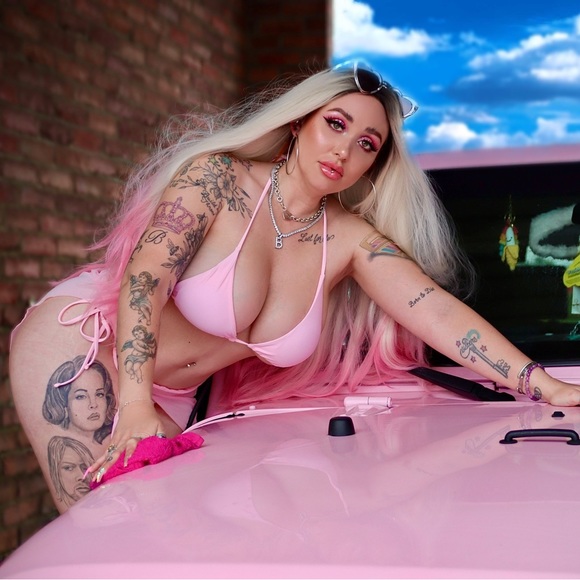 Meet your Posher, Brandi - Picture 13 of 17